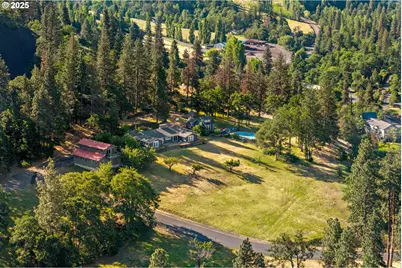 400 Cherry Hill Dr, Mosier, OR 97040 - Photo 45