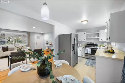 7402 SW Locust St, Portland, OR 97223 - Photo 9