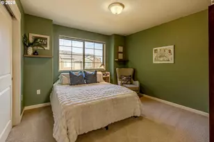 7974 NE Heiser St, Hillsboro, OR 97006 - Photo 23