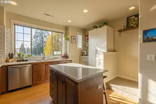 7974 NE Heiser St, Hillsboro, OR 97006 - Photo 7