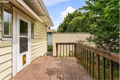 3766 SE Lincoln St, Portland, OR 97214 - Photo 17