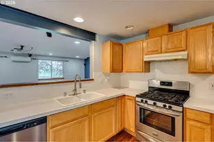925 N 1st Ave, Ridgefield, WA 98642 - Photo 7