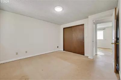 13735 SE Rhone St, Portland, OR 97236 - Photo 21