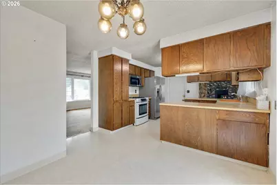 13735 SE Rhone St, Portland, OR 97236 - Photo 11