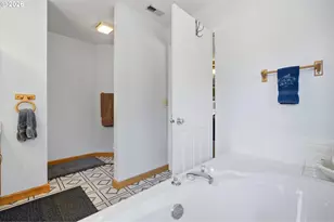 4616 SE Hull Ave, Milwaukie, OR 97267 - Photo 29