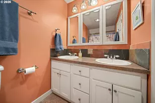 17738 Kelok Rd, Lake Oswego, OR 97034 - Photo 31