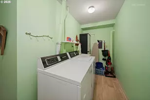 17738 Kelok Rd, Lake Oswego, OR 97034 - Photo 33