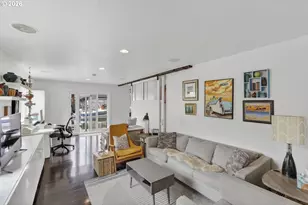 11610 N Island Cove Ln, Portland, OR 97217 - Photo 19