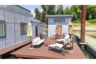 11610 N Island Cove Ln, Portland, OR 97217 - Photo 5