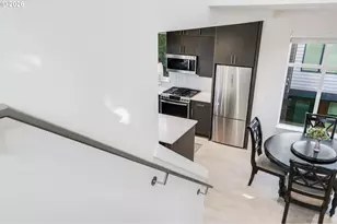 77 NE 58th Ave, Portland, OR 97213 - Photo 9