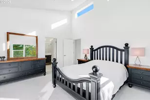 77 NE 58th Ave, Portland, OR 97213 - Photo 11