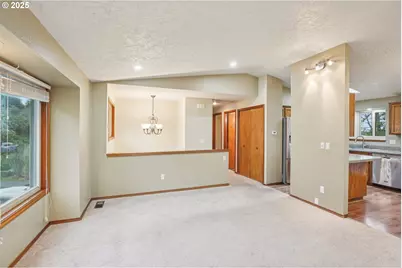 1334 NE 155th Ave, Portland, OR 97230 - Photo 5