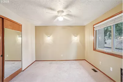 1334 NE 155th Ave, Portland, OR 97230 - Photo 13