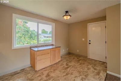 1720 NW 103rd St, Vancouver, WA 98685 - Photo 9