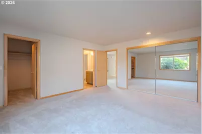 1530 NE Marine Dr, Portland, OR 97211 - Photo 31