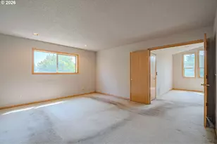 1530 NE Marine Dr, Portland, OR 97211 - Photo 37