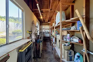98609 Camellia Dr, Brookings, OR 97415 - Photo 41