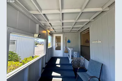 98609 Camellia Dr, Brookings, OR 97415 - Photo 33
