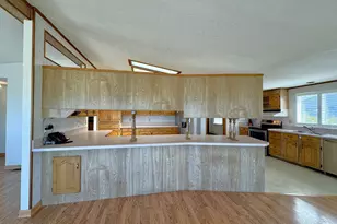 98609 Camellia Dr, Brookings, OR 97415 - Photo 9