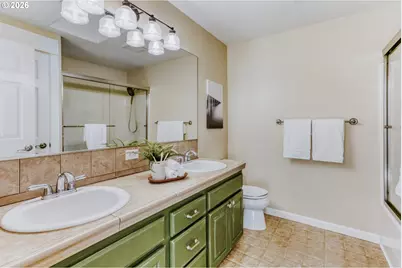 9001 SW Robert Gray Ln, Portland, OR 97225 - Photo 19