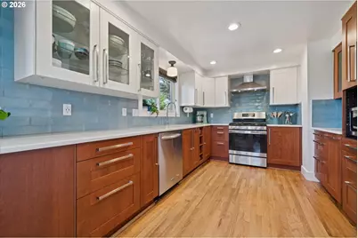 12221 SW Taylor Ct, Portland, OR 97225 - Photo 13