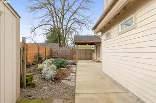 7082 SE Lois St, Hillsboro, OR 97123 - Photo 35