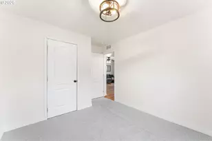 52 Veys Dr, Kelso, WA 98626 - Photo 33