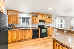 52 Veys Dr, Kelso, WA 98626 - Photo 19