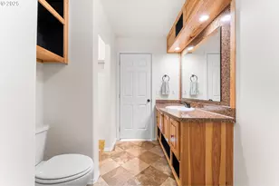 52 Veys Dr, Kelso, WA 98626 - Photo 31