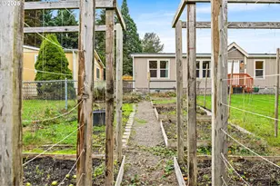 52 Veys Dr, Kelso, WA 98626 - Photo 5