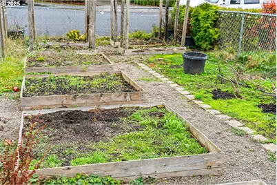 52 Veys Dr, Kelso, WA 98626 - Photo 5