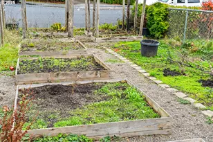 52 Veys Dr, Kelso, WA 98626 - Photo 5