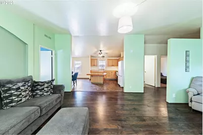 857 Hoffman Rd, Salem, OR 97301 - Photo 3