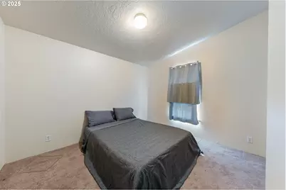 857 Hoffman Rd, Salem, OR 97301 - Photo 15