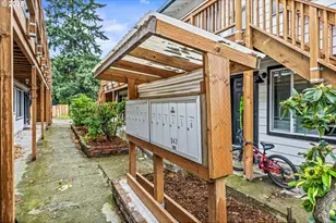 947 7th Ave, Longview, WA 98632 - Photo 5