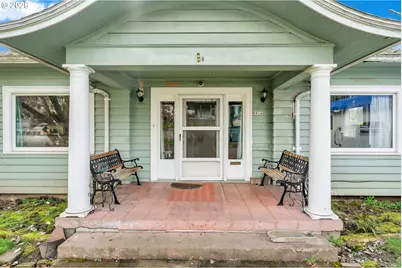 8906 N Willamette Blvd, Portland, OR 97203 - Photo 3