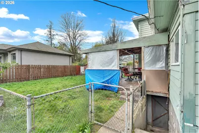 8906 N Willamette Blvd, Portland, OR 97203 - Photo 41