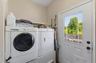 1000 S McKern Ct, Newberg, OR 97132 - Photo 25