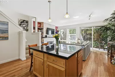 367 Rustic Pl, Eugene, OR 97401 - Photo 9