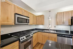 367 Rustic Pl, Eugene, OR 97401 - Photo 11