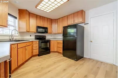 3325 Quail Pl, Lebanon, OR 97355 - Photo 13