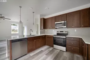 15 SW Johnson St, Depoe Bay, OR 97341 - Photo 13