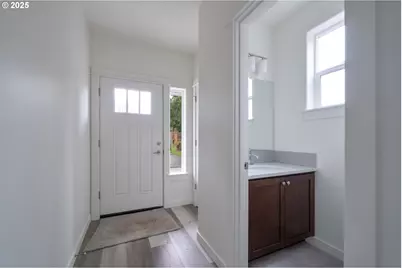 15 SW Johnson St, Depoe Bay, OR 97341 - Photo 5