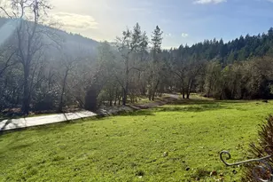 4447 Melrose Rd, Roseburg, OR 97471 - Photo 9