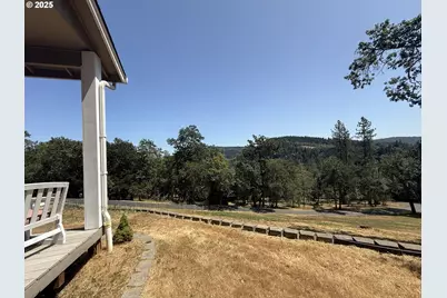 4447 Melrose Rd, Roseburg, OR 97471 - Photo 25