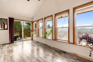 811 NE 2nd St, Winlock, WA 98596 - Photo 13