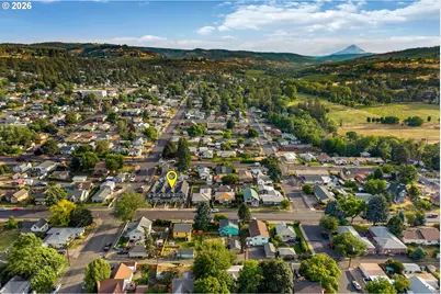 804 W 10th St, The Dalles, OR 97058 - Photo 25
