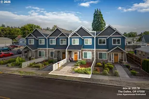 804 W 10th St, The Dalles, OR 97058 - Photo 1