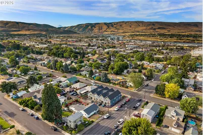 804 W 10th St, The Dalles, OR 97058 - Photo 29