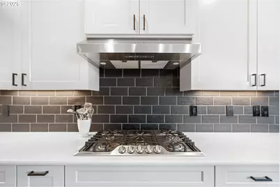 8113 NE 185th Ave, Vancouver, WA 98682 - Photo 9